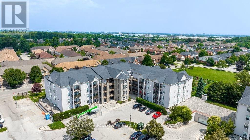 Photo 5 of 207 1421 Walkers Line, Burlington ON