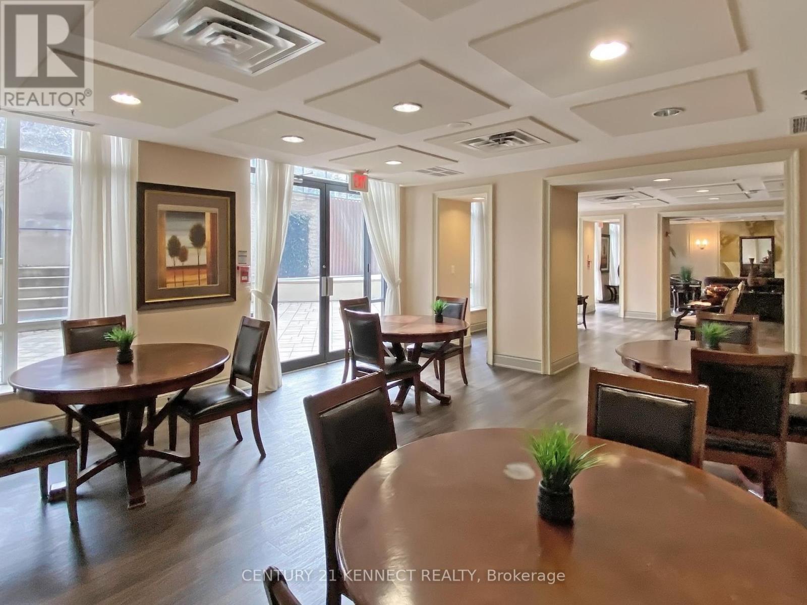 Photo 20 of 316 25 Earlington Avenue E, Toronto ON