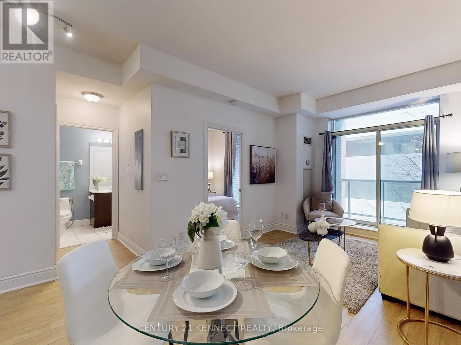 Photo 9 of 316 25 Earlington Avenue E, Toronto ON