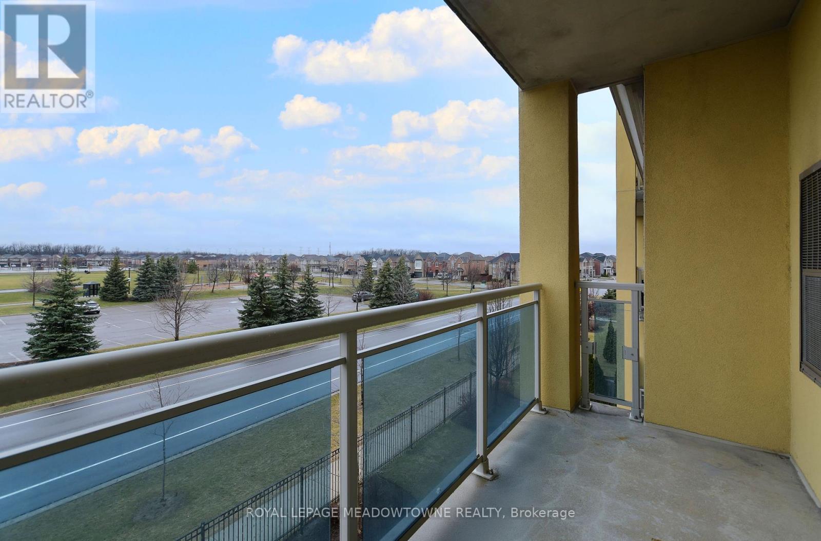 Photo 19 of 306 1421 Costigan Road, Milton ON