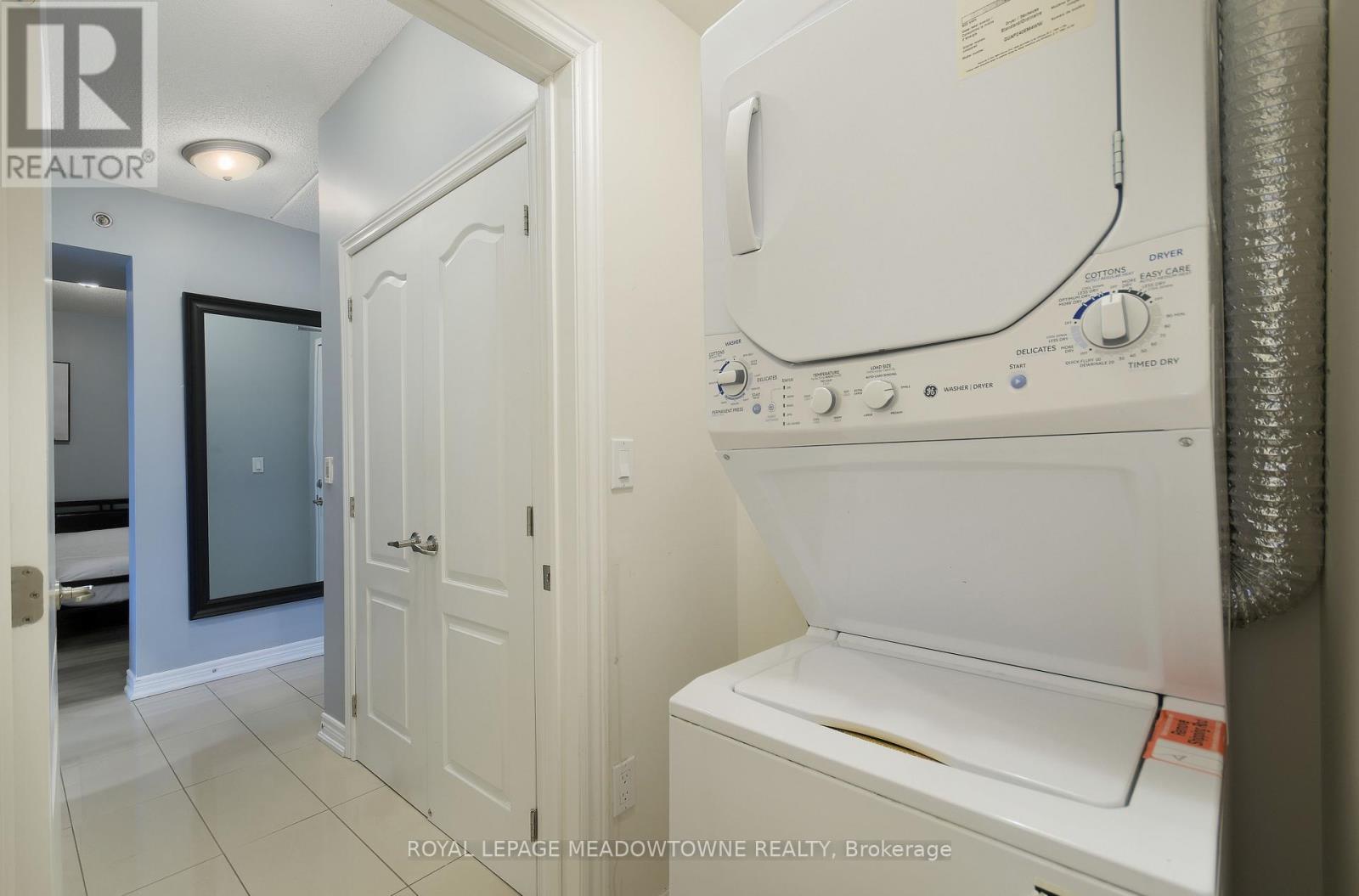 Photo 12 of 306 1421 Costigan Road, Milton ON