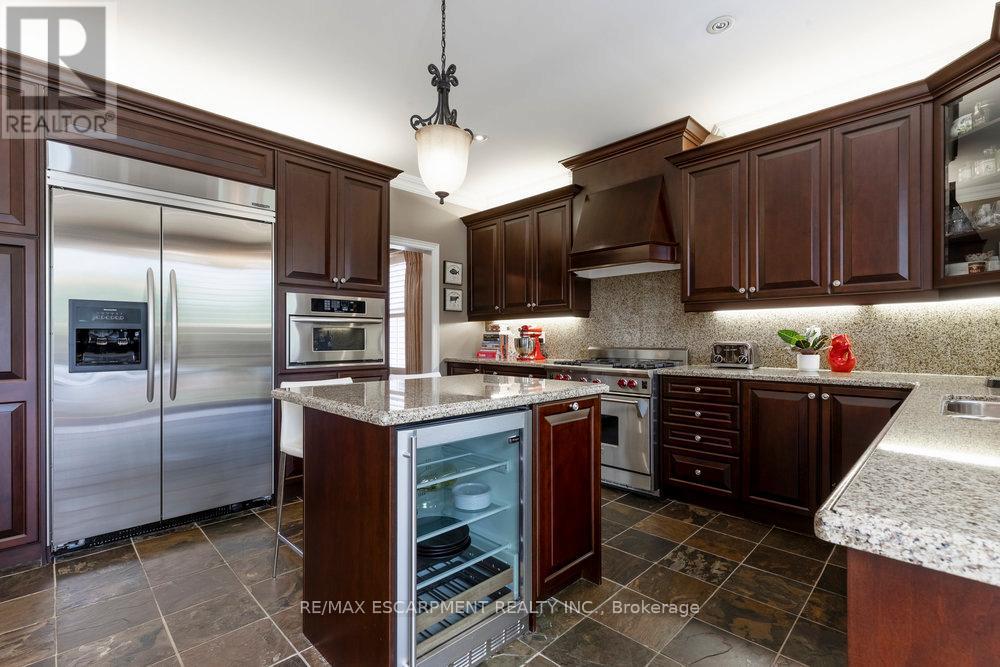 Photo 12 of 4212 Kane Crescent, Burlington ON