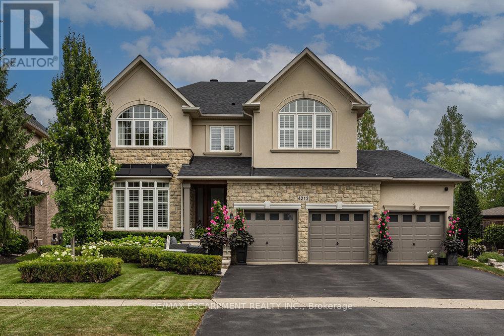 Photo 2 of 4212 Kane Crescent, Burlington ON