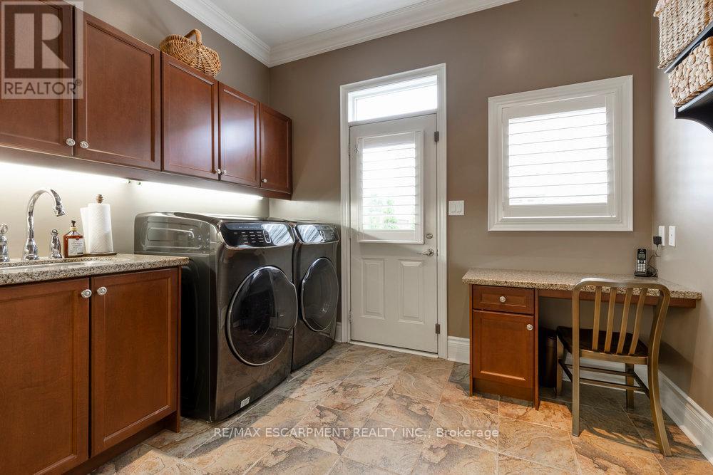 Photo 20 of 4212 Kane Crescent, Burlington ON
