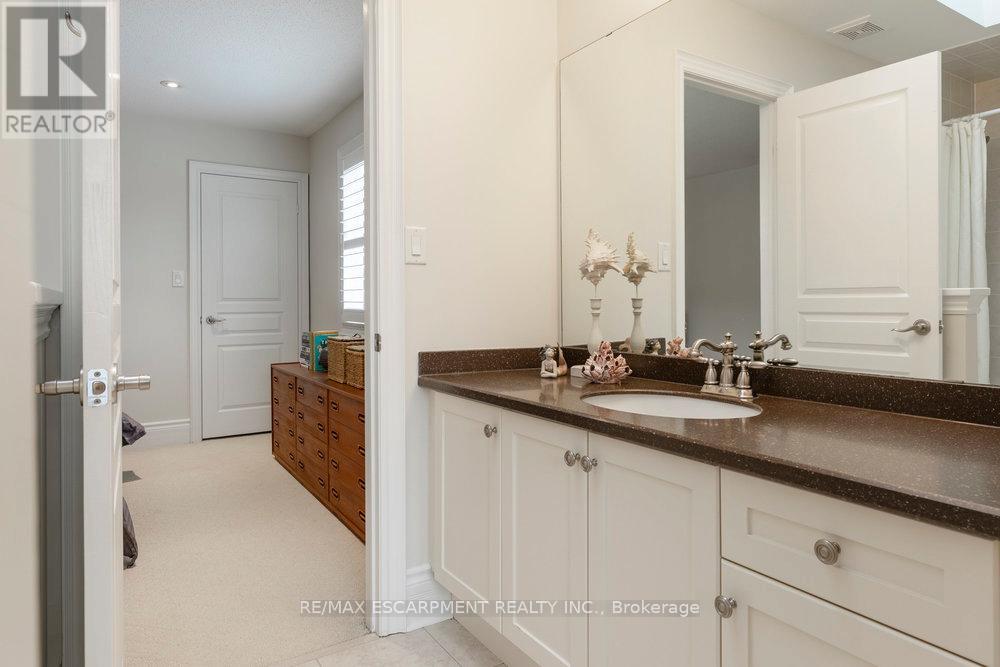 Photo 29 of 4212 Kane Crescent, Burlington ON