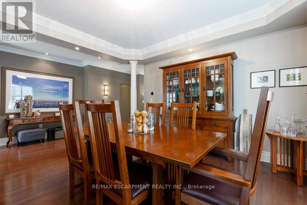 Photo 7 of 4212 Kane Crescent, Burlington ON