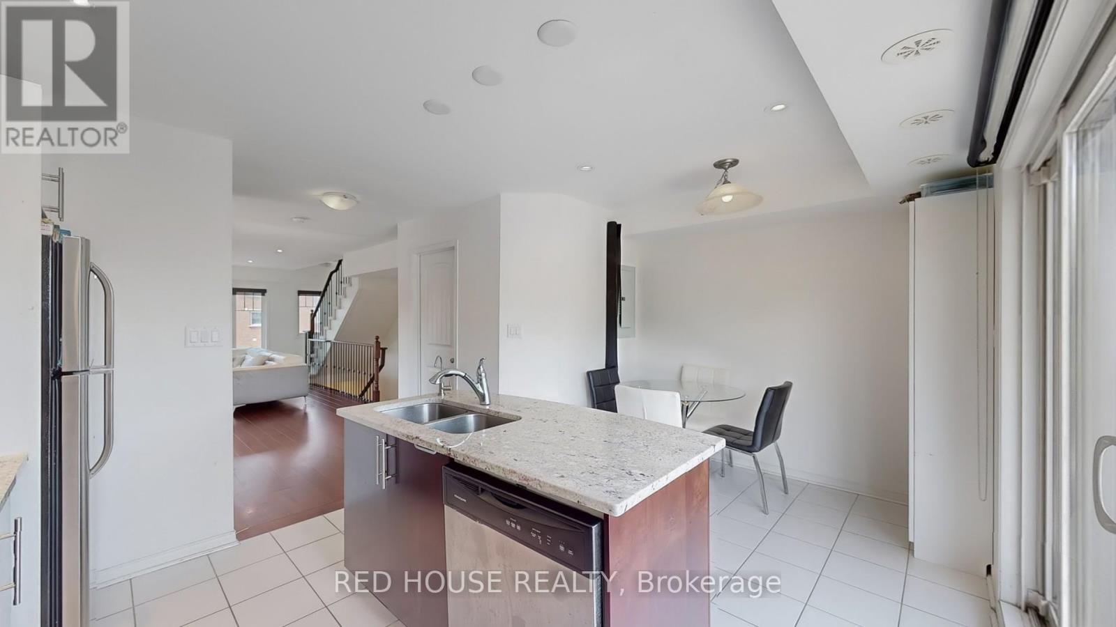 Photo 2 of 2 5585 Oscar Peterson Boulevard, Mississauga ON