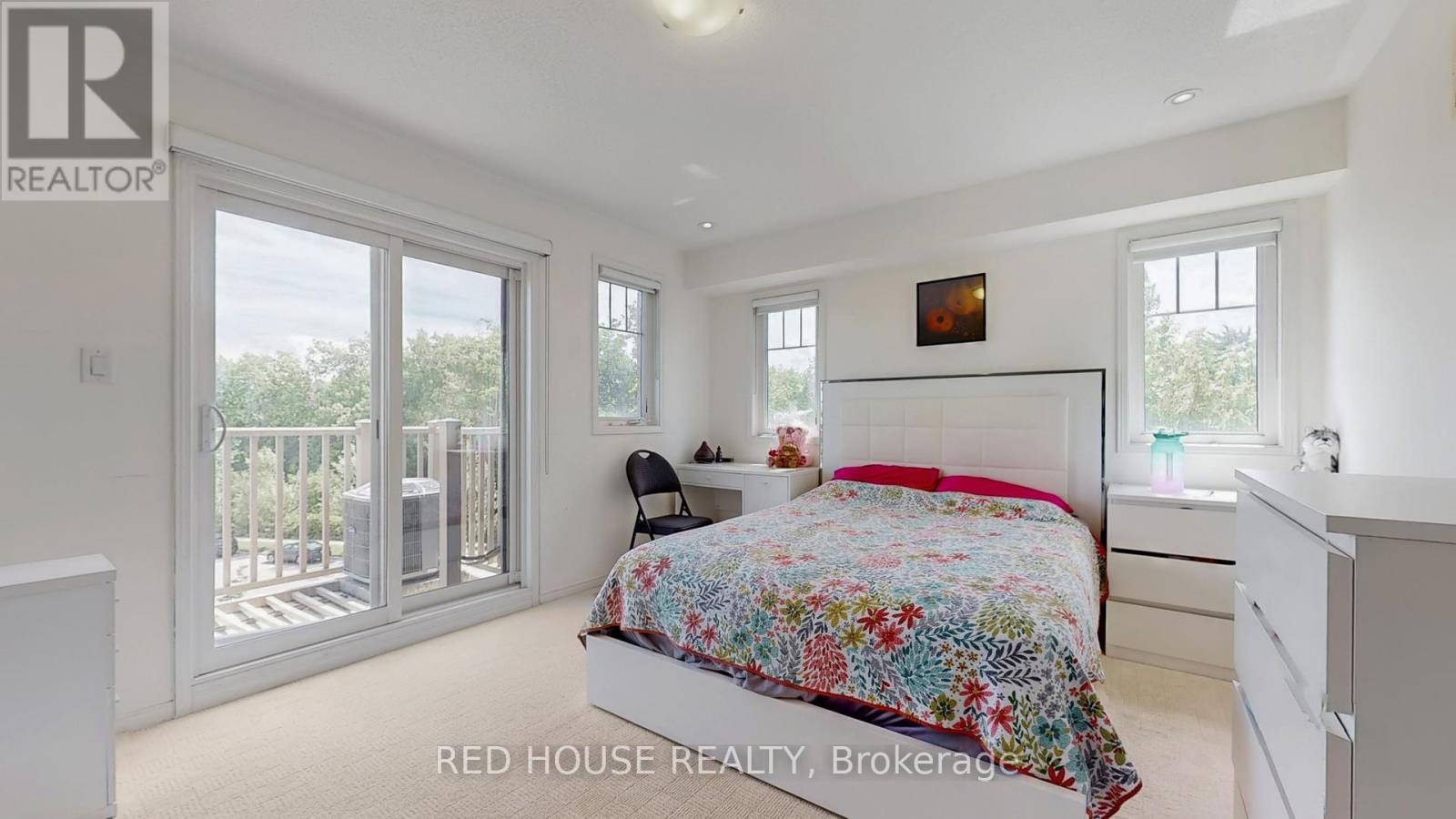 Photo 9 of 2 5585 Oscar Peterson Boulevard, Mississauga ON