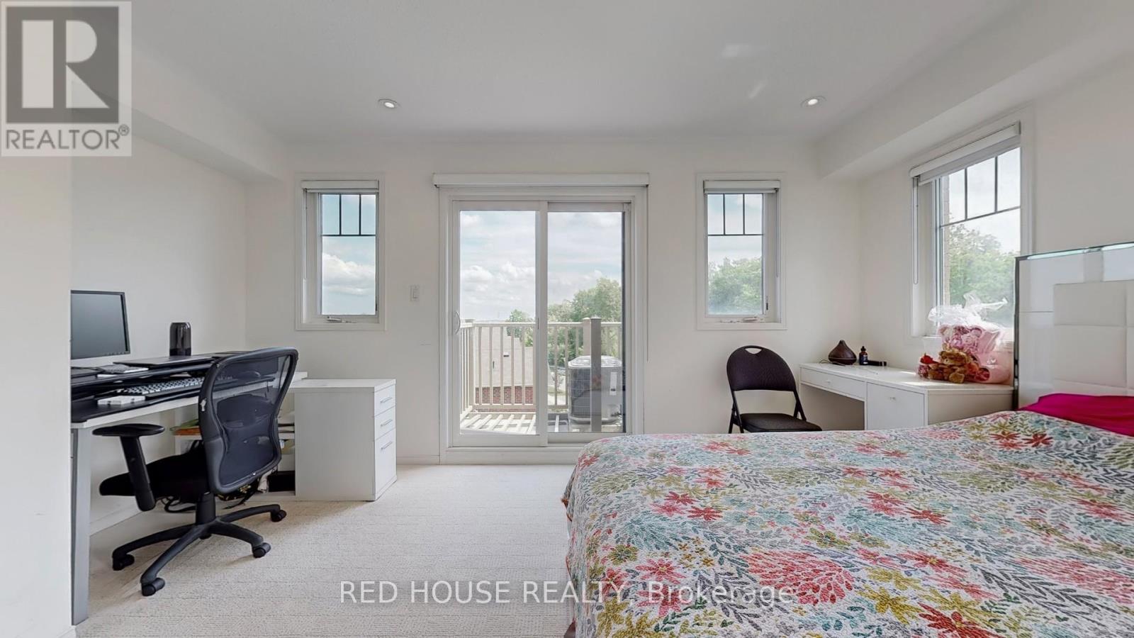 Photo 13 of 2 5585 Oscar Peterson Boulevard, Mississauga ON