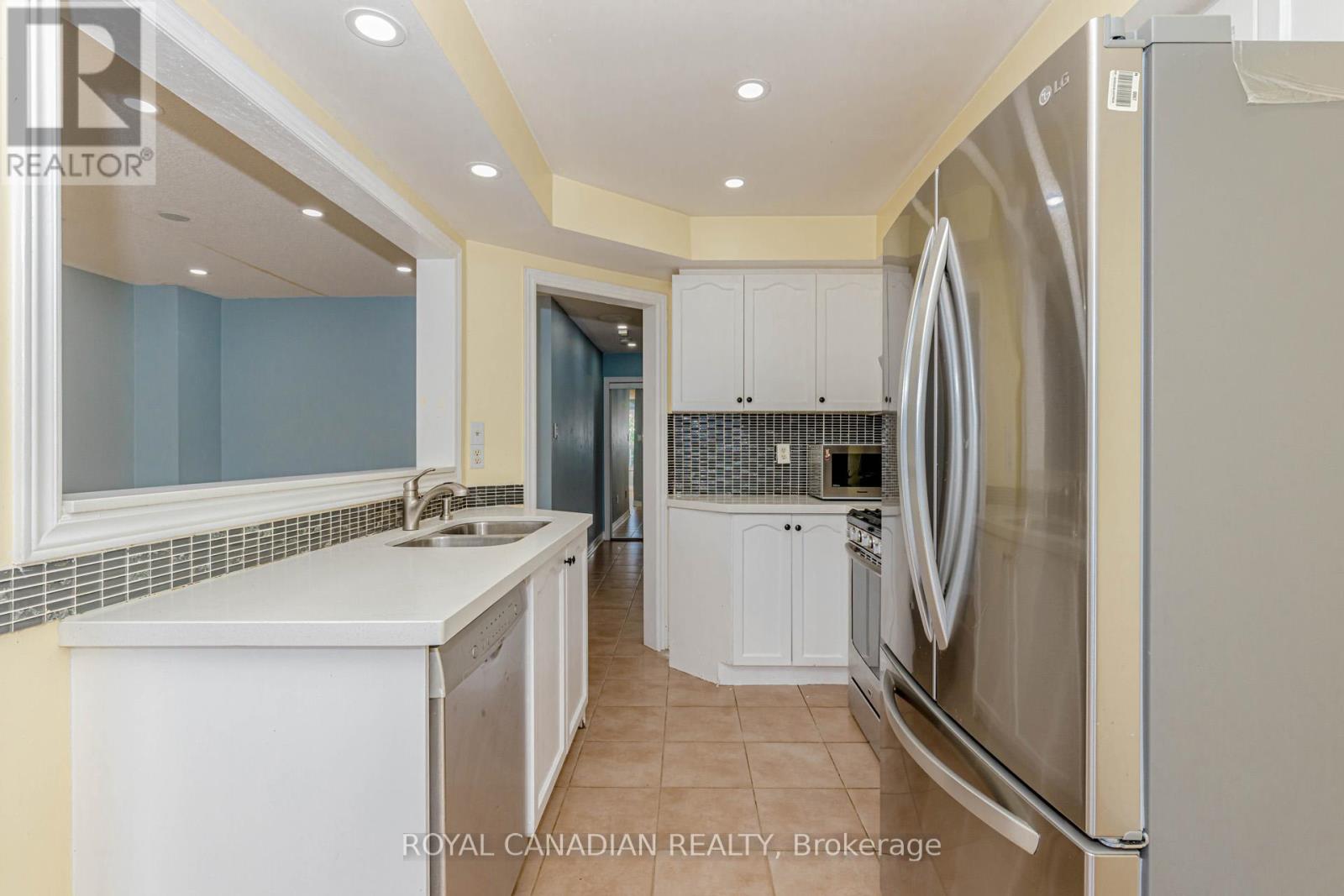 Photo 45 of Upper 3886 Manatee Way, Mississauga ON