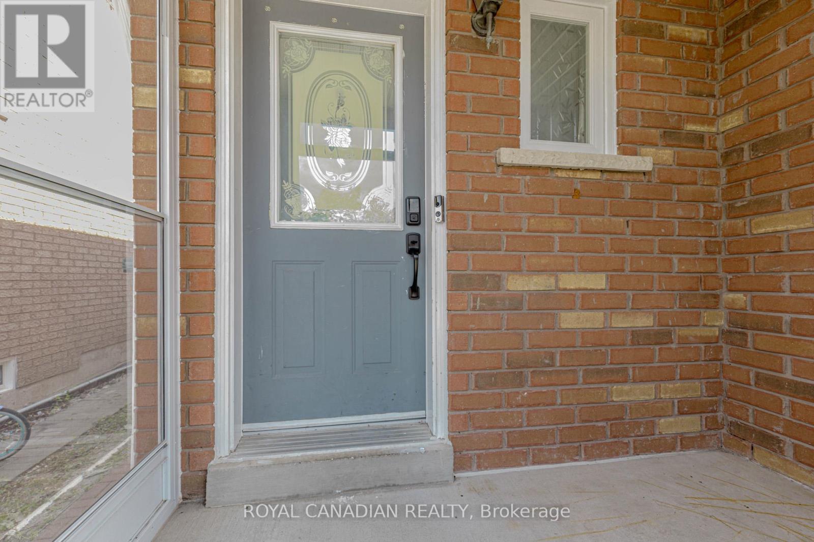 Photo 50 of Upper 3886 Manatee Way, Mississauga ON