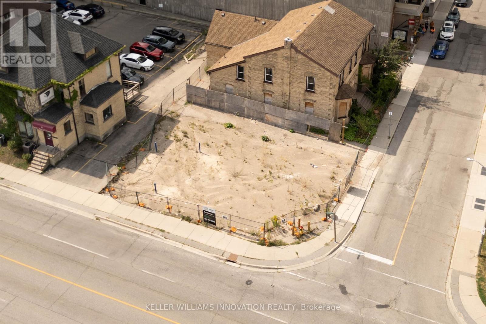 Photo 5 of 21 Weber Street W, Kitchener ON