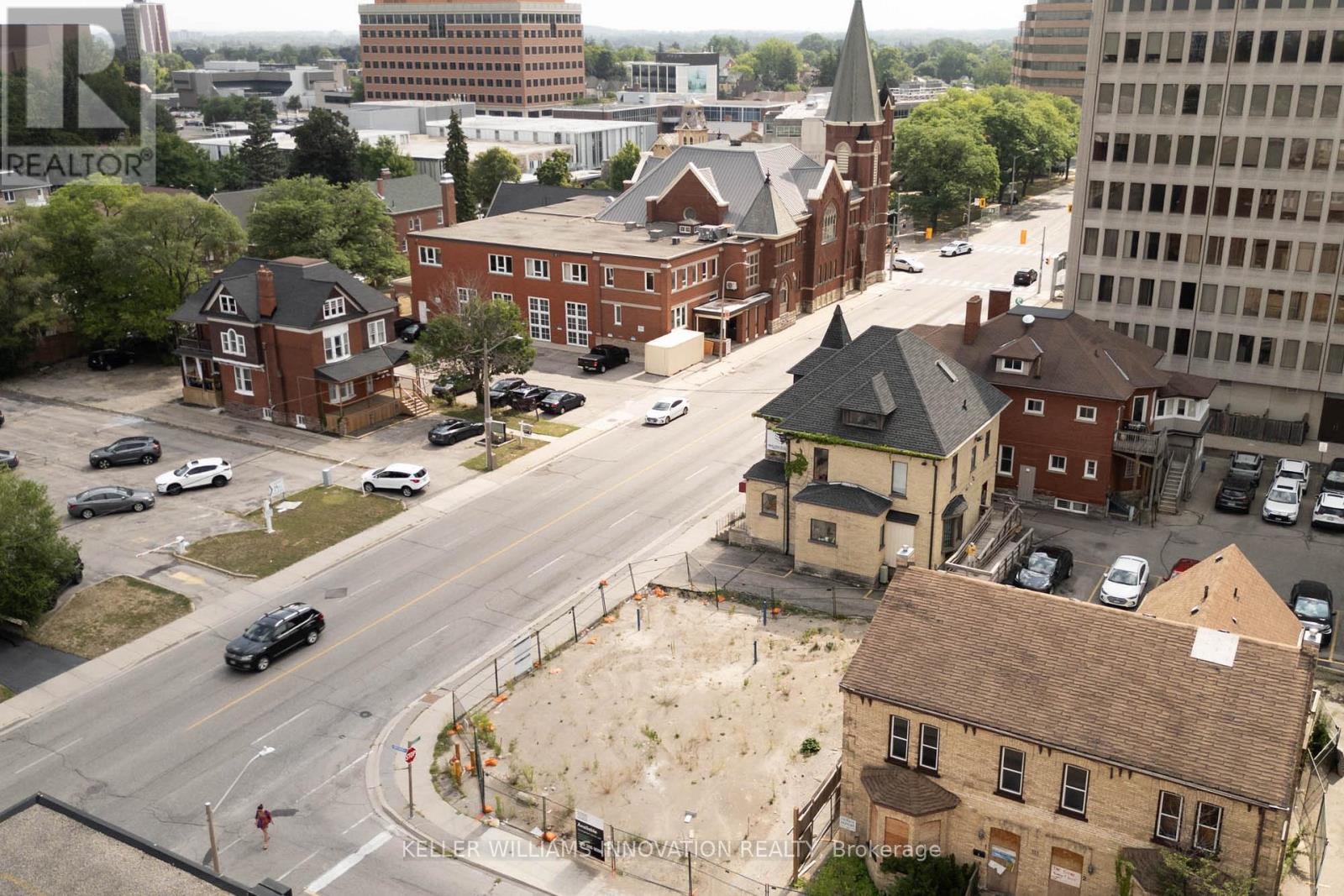 Photo 6 of 21 Weber Street W, Kitchener ON