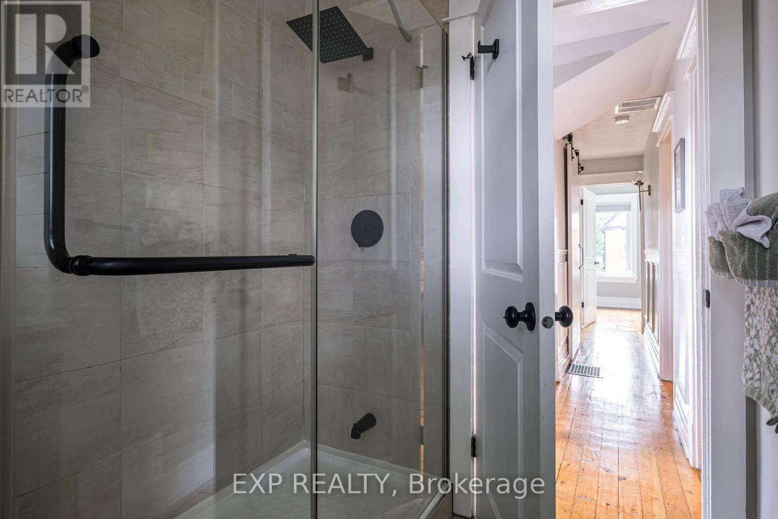 Photo 22 of 14 Chatham Street, Hamilton ON