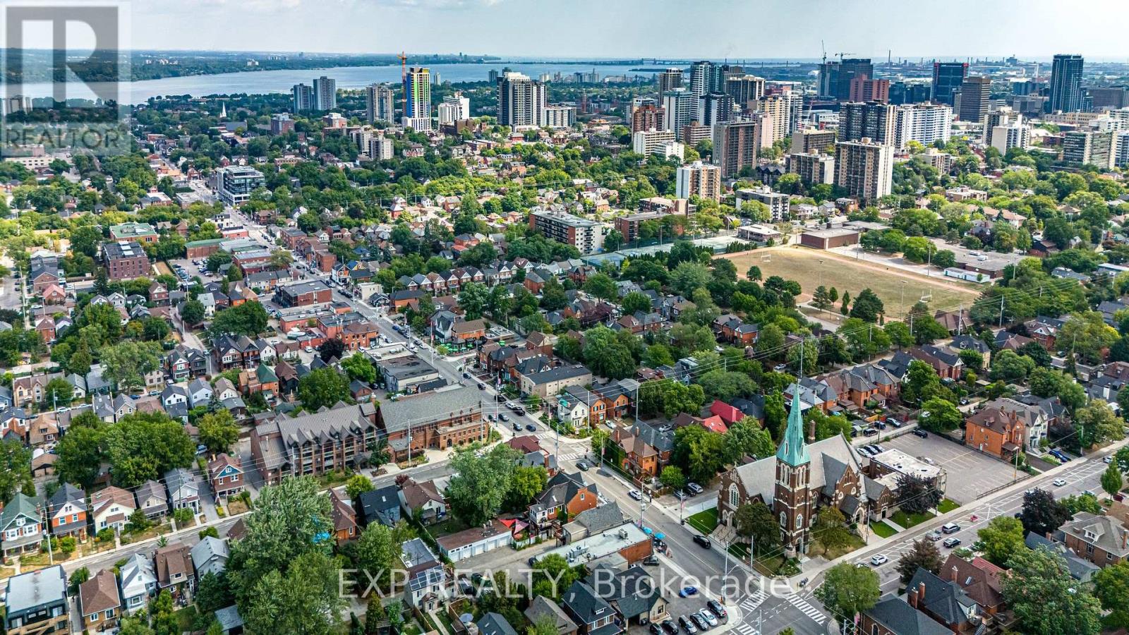 Photo 46 of 14 Chatham Street, Hamilton ON