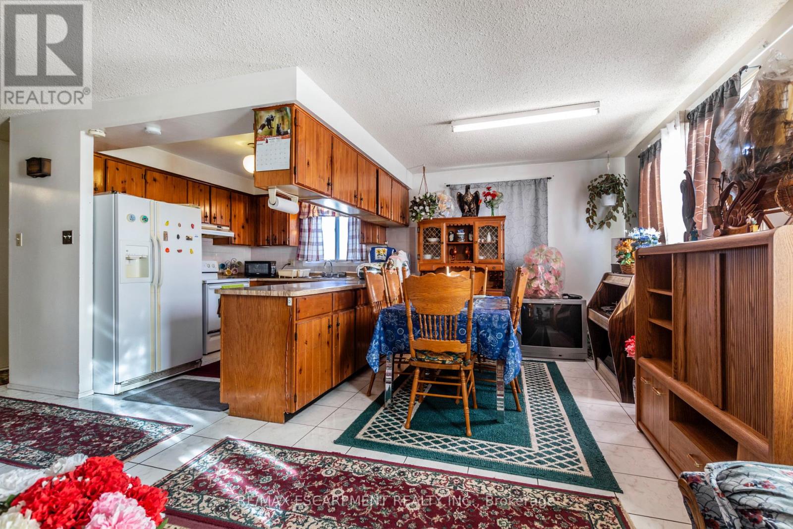 Photo 16 of 1295 Cannon Street E, Hamilton ON