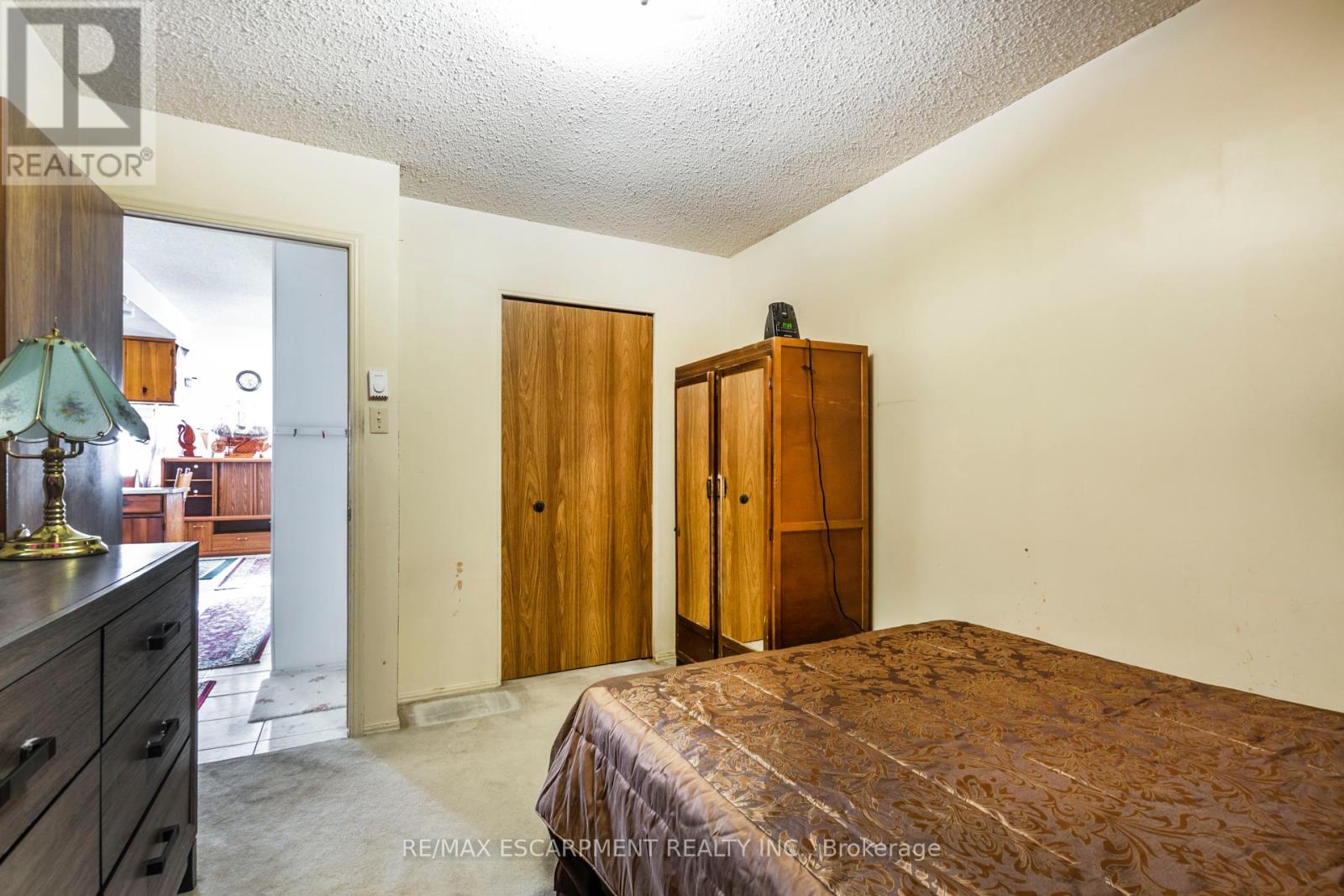Photo 35 of 1295 Cannon Street E, Hamilton ON