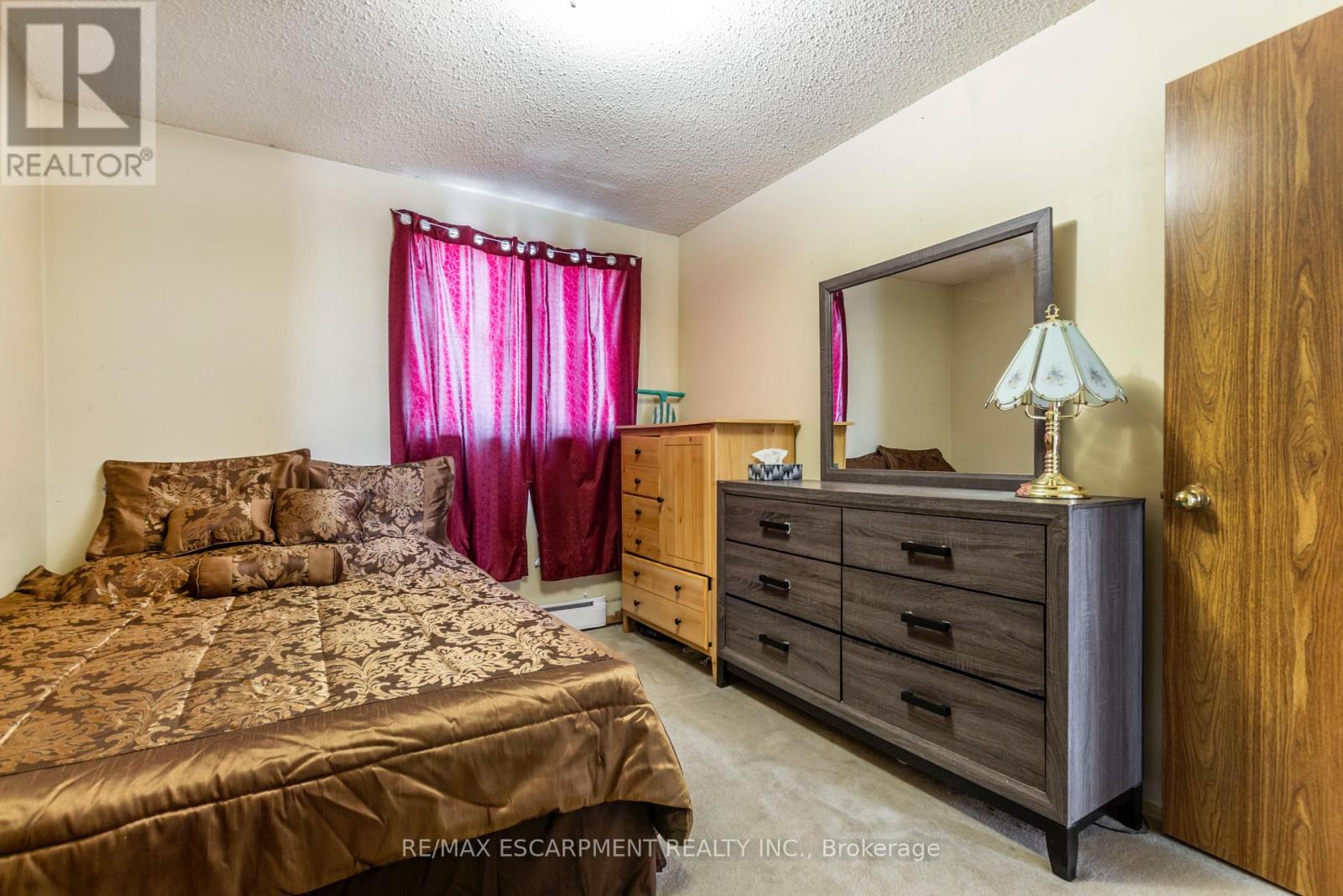 Photo 1 of 1295 Cannon Street E, Hamilton ON