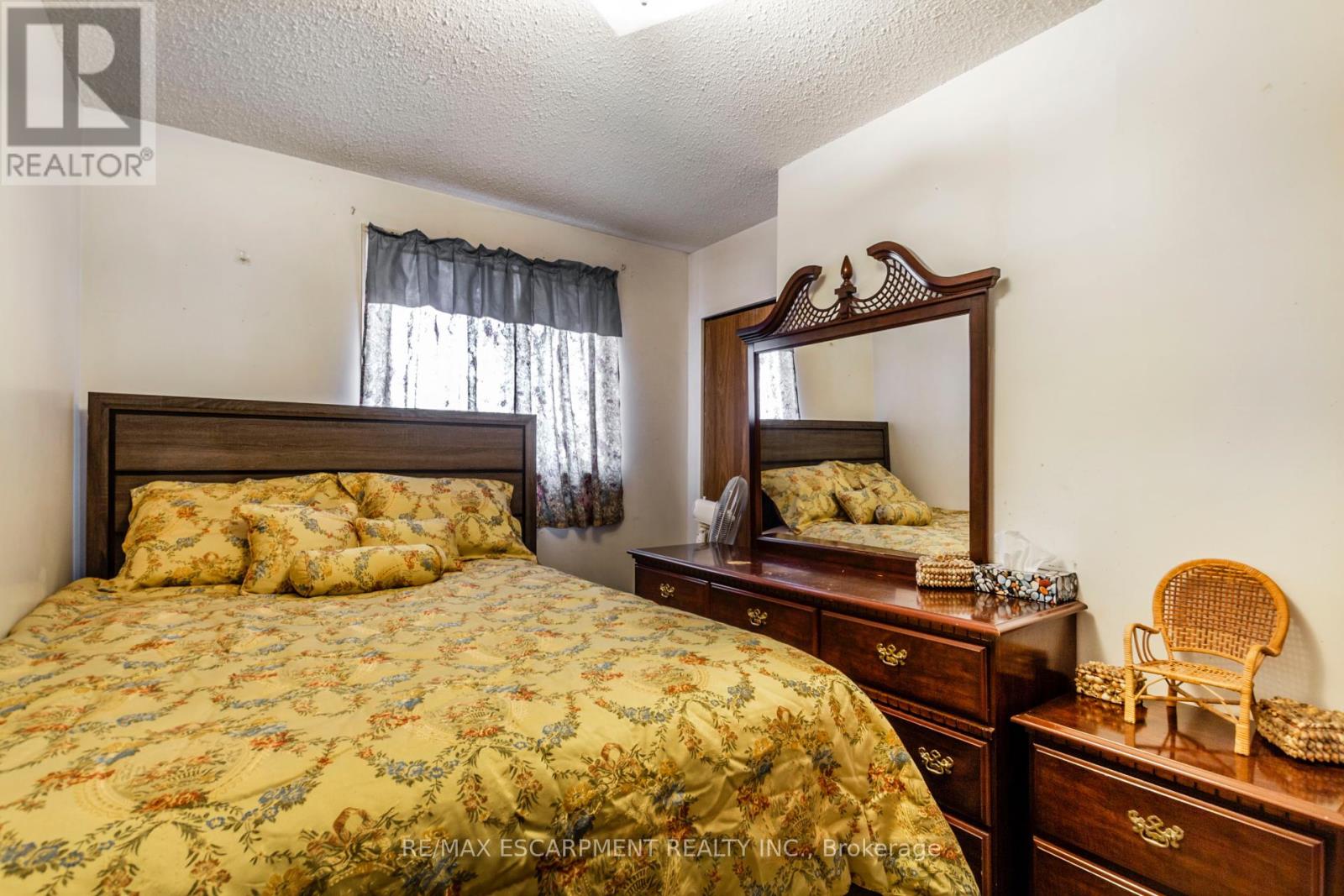 Photo 29 of 1295 Cannon Street E, Hamilton ON