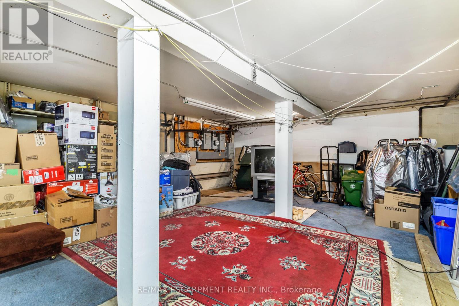 Photo 38 of 1295 Cannon Street E, Hamilton ON