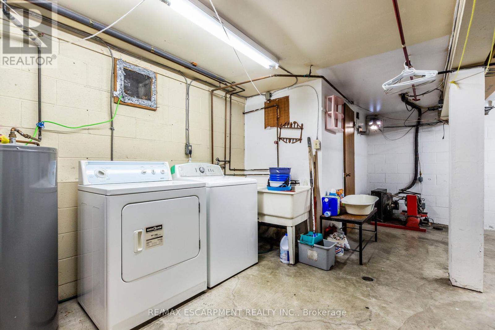 Photo 17 of 1295 Cannon Street E, Hamilton ON