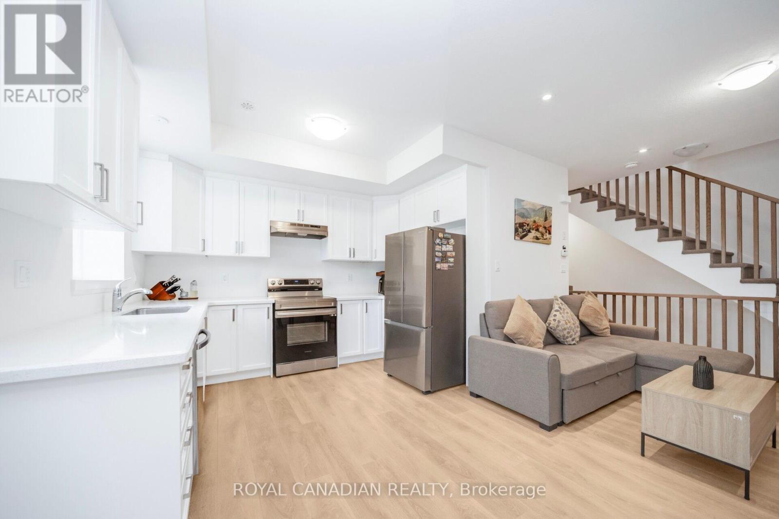 Photo 20 of 43 305 Garner Road, Hamilton ON