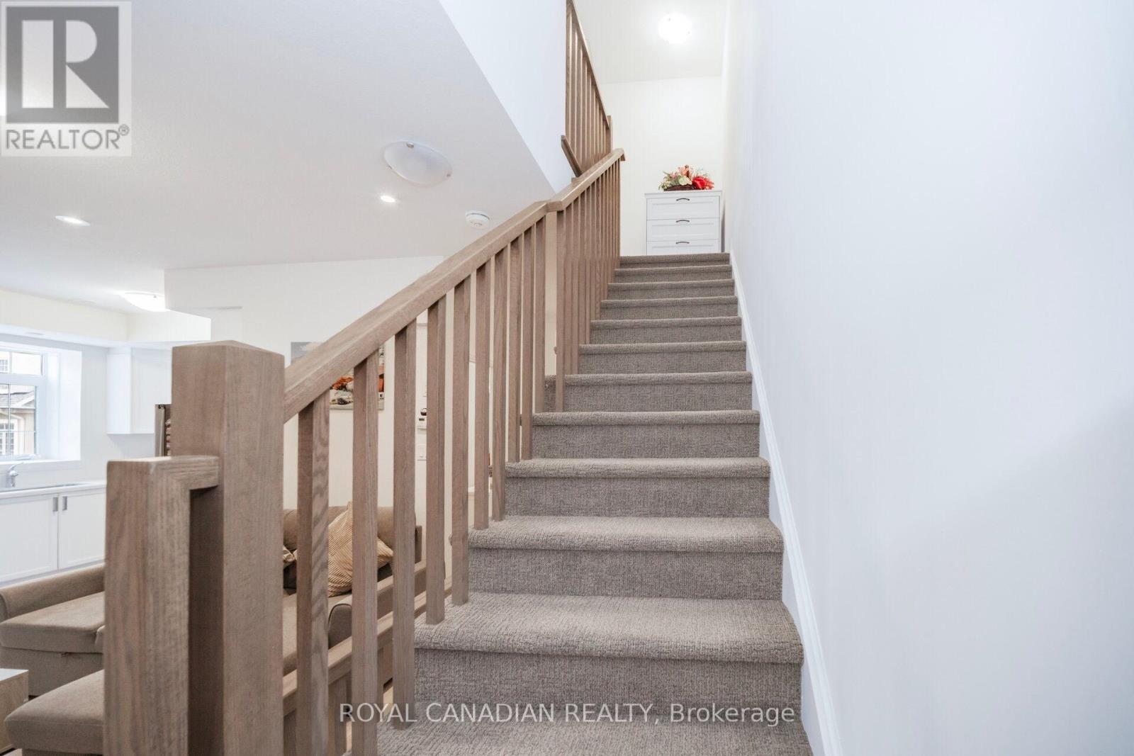 Photo 28 of 43 305 Garner Road, Hamilton ON
