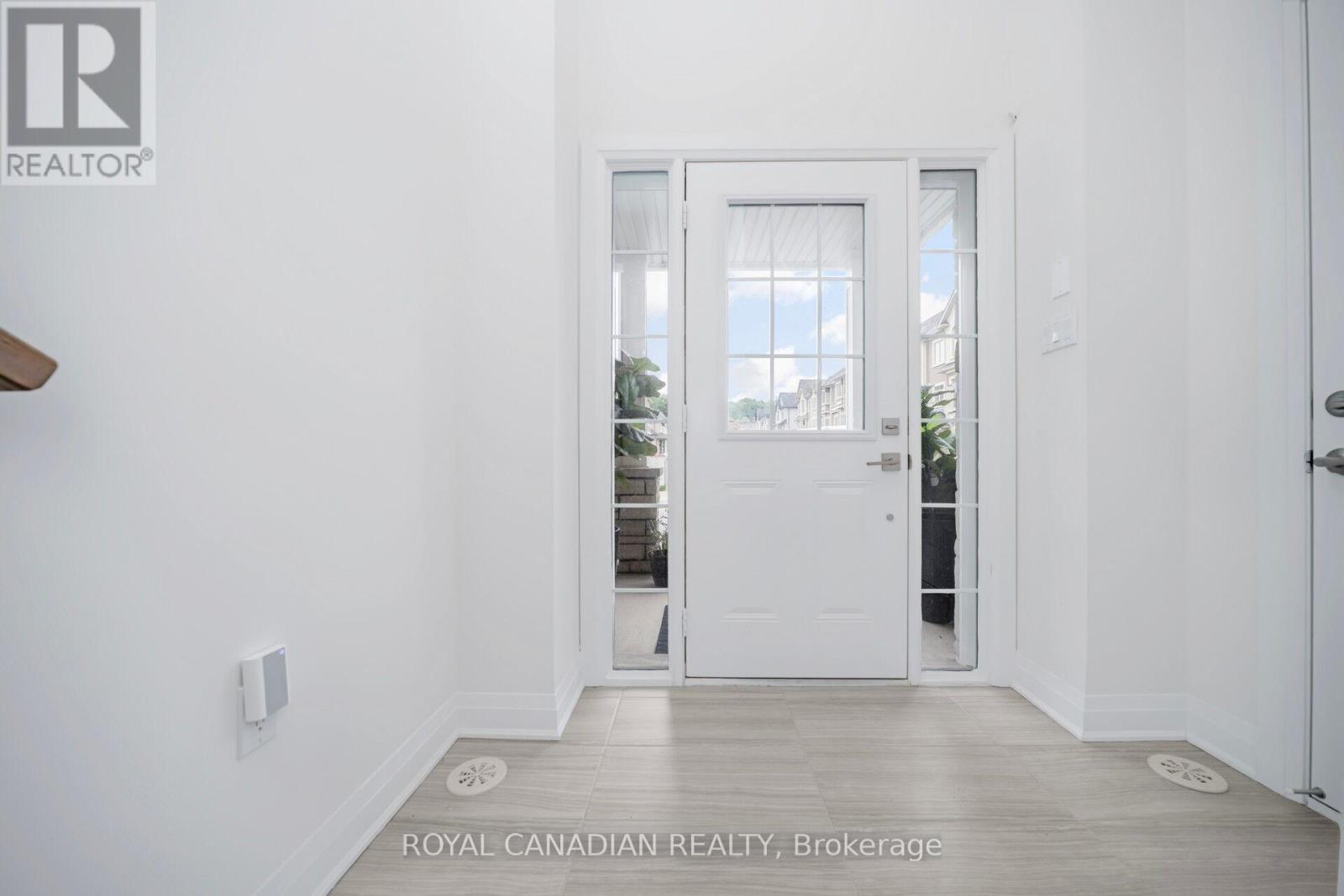 Photo 8 of 43 305 Garner Road, Hamilton ON