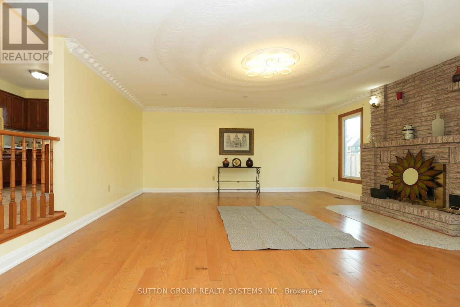 Photo 25 of 101 Henley Drive, Hamilton ON