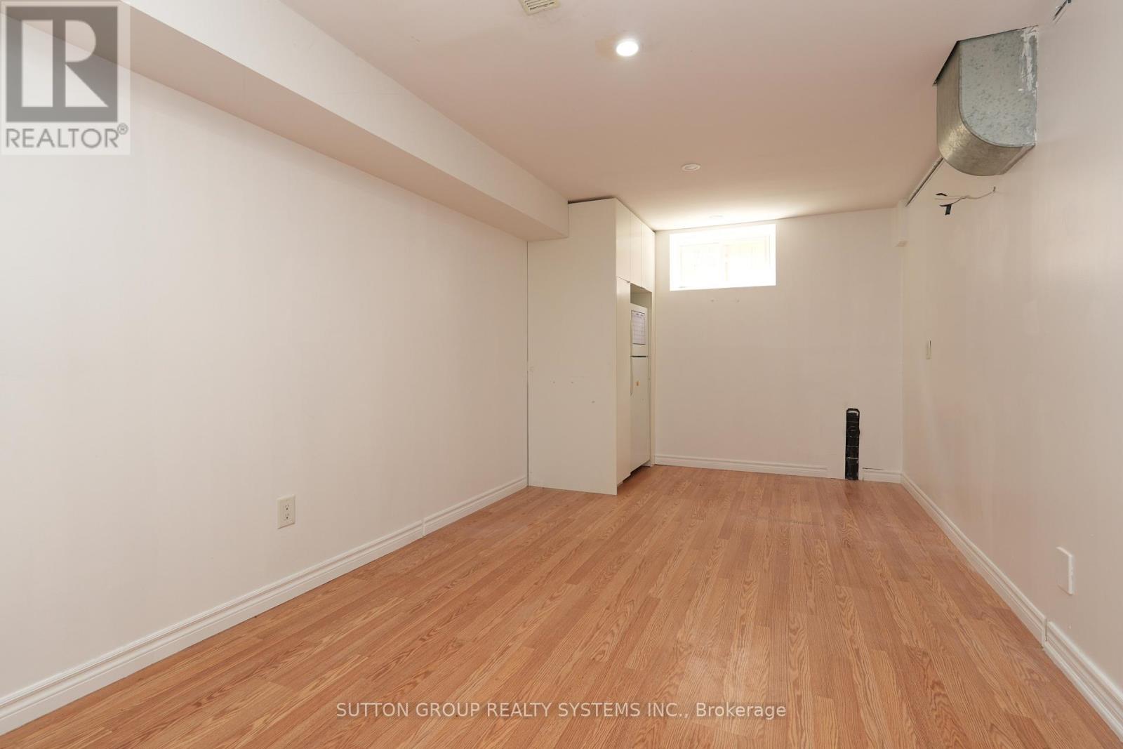 Photo 33 of 101 Henley Drive, Hamilton ON