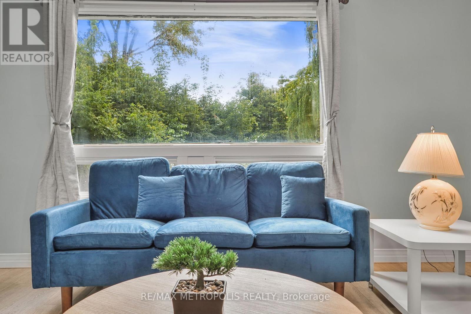 Photo 19 of 719 Knox Avenue, Hamilton ON
