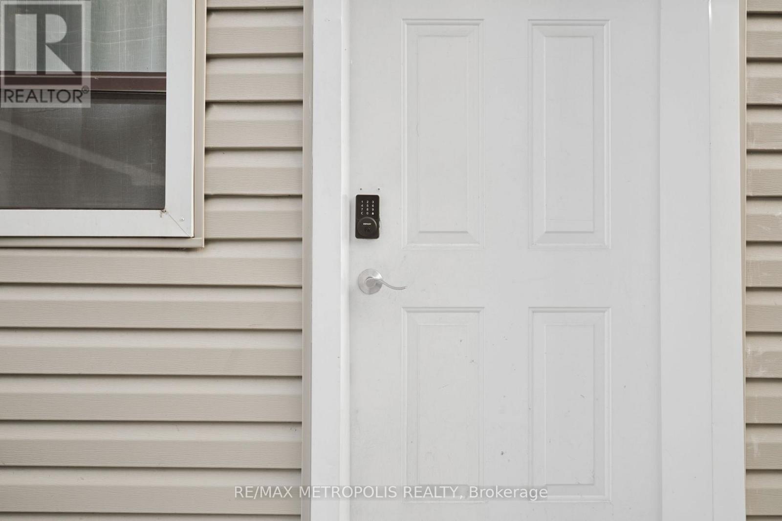 Photo 21 of 719 Knox Avenue, Hamilton ON
