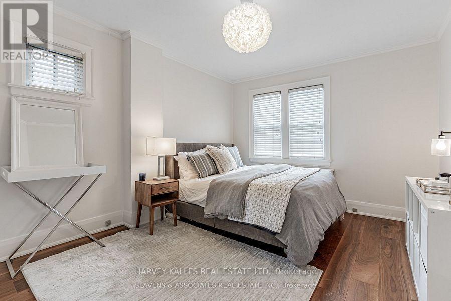 Photo 9 of 391 Castlefield Avenue, Toronto ON