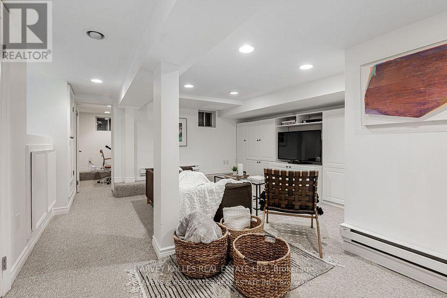Photo 21 of 391 Castlefield Avenue, Toronto ON