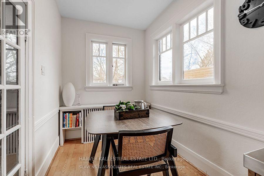 Photo 6 of 391 Castlefield Avenue, Toronto ON