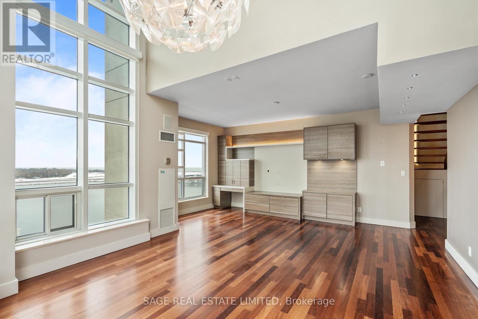 Photo 10 of Lph 8 410 Queens Quay W, Toronto ON