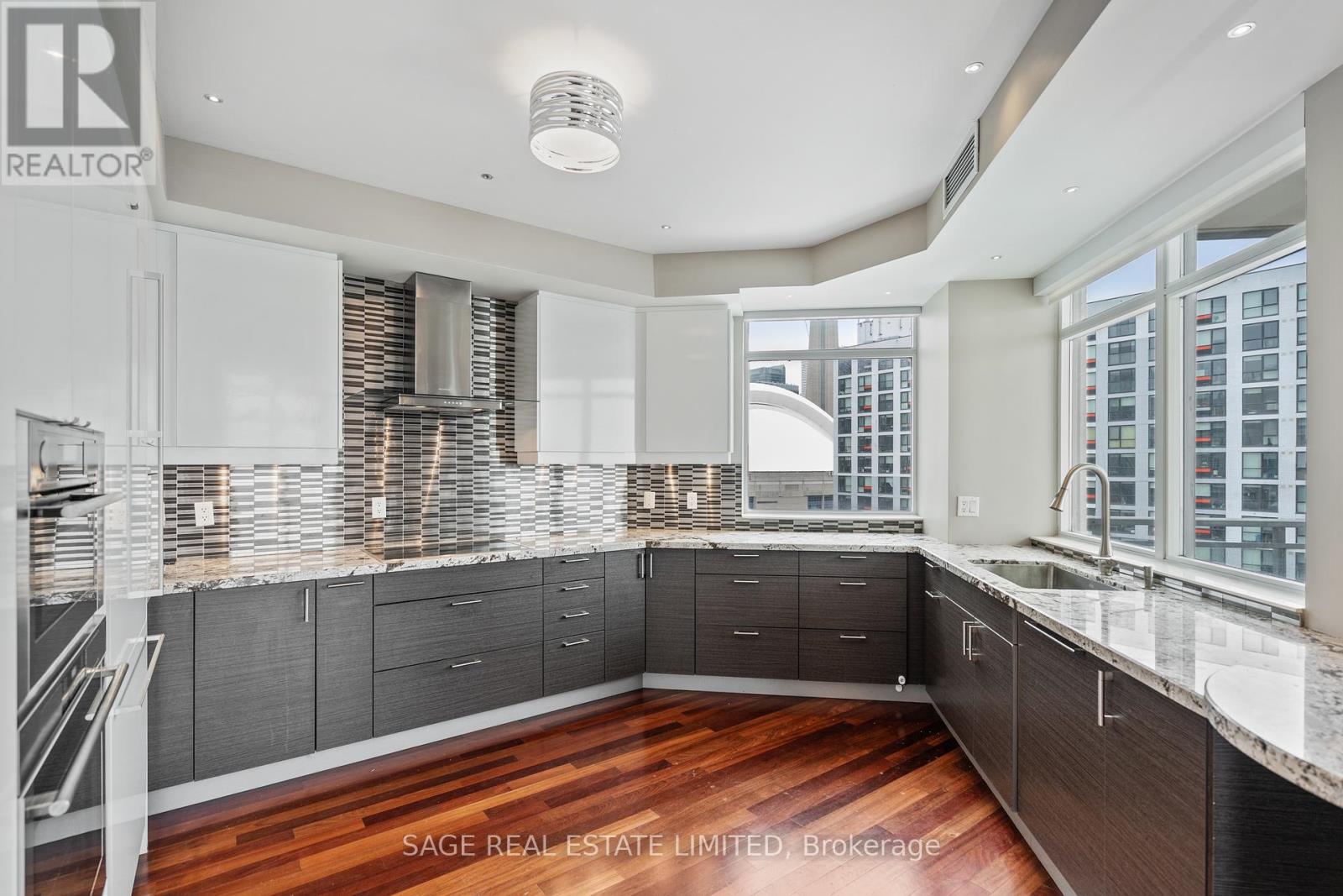 Photo 14 of Lph 8 410 Queens Quay W, Toronto ON