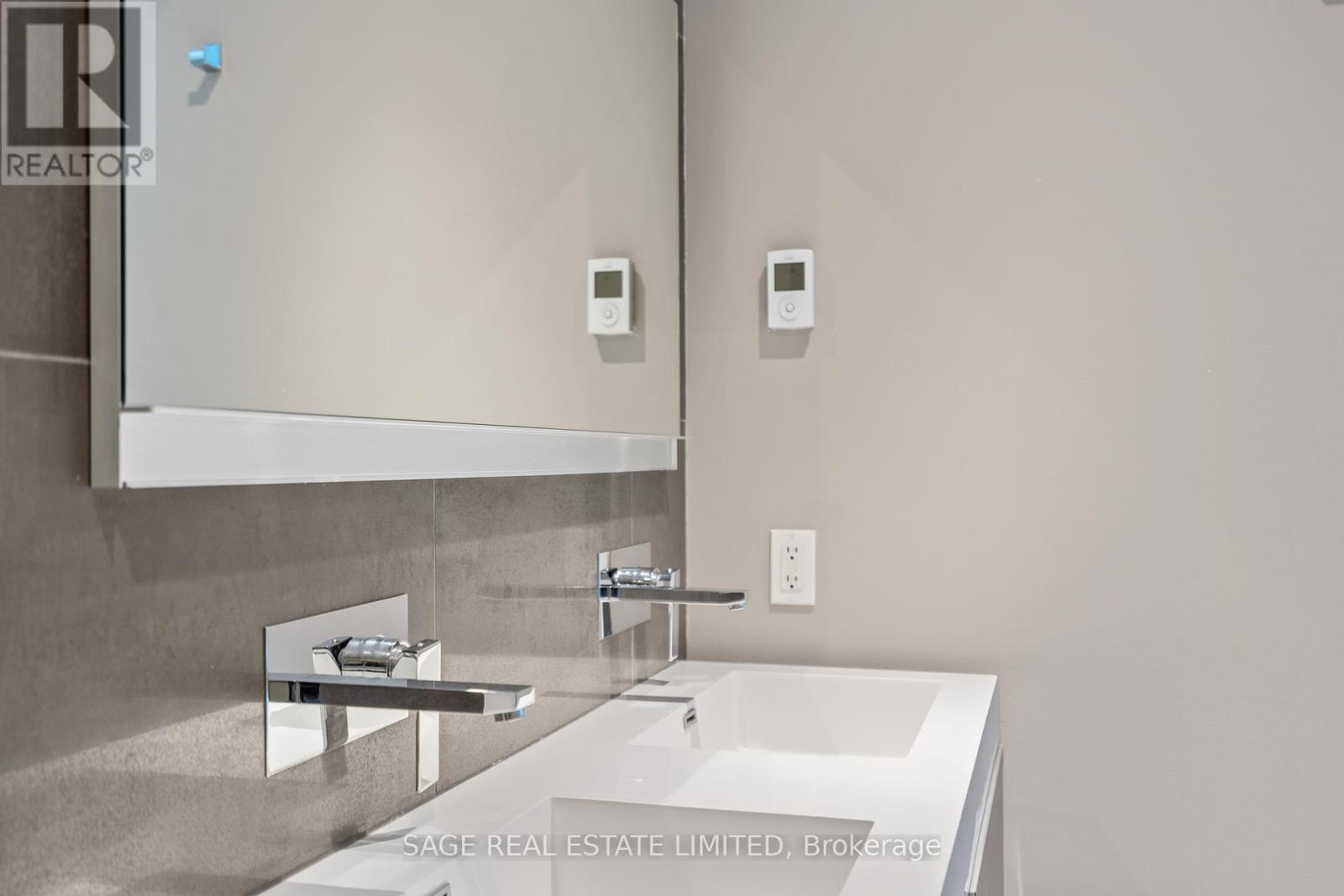 Photo 6 of Lph 8 410 Queens Quay W, Toronto ON
