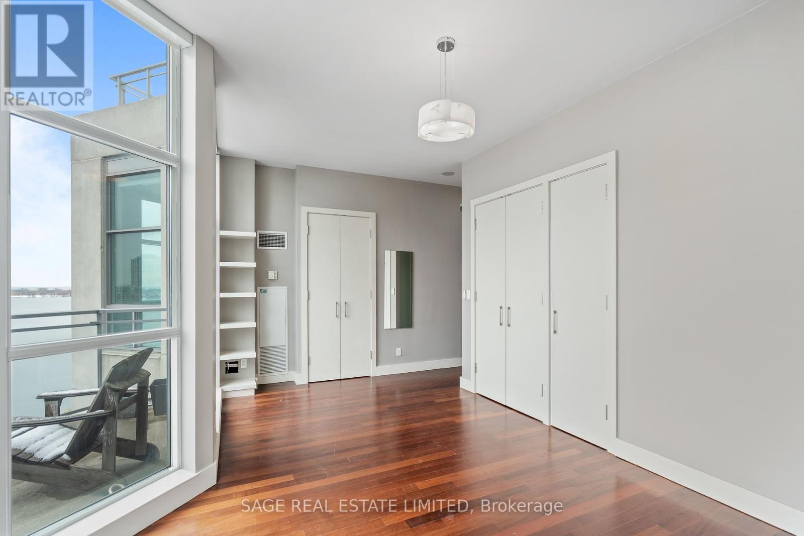 Photo 2 of Lph 8 410 Queens Quay W, Toronto ON