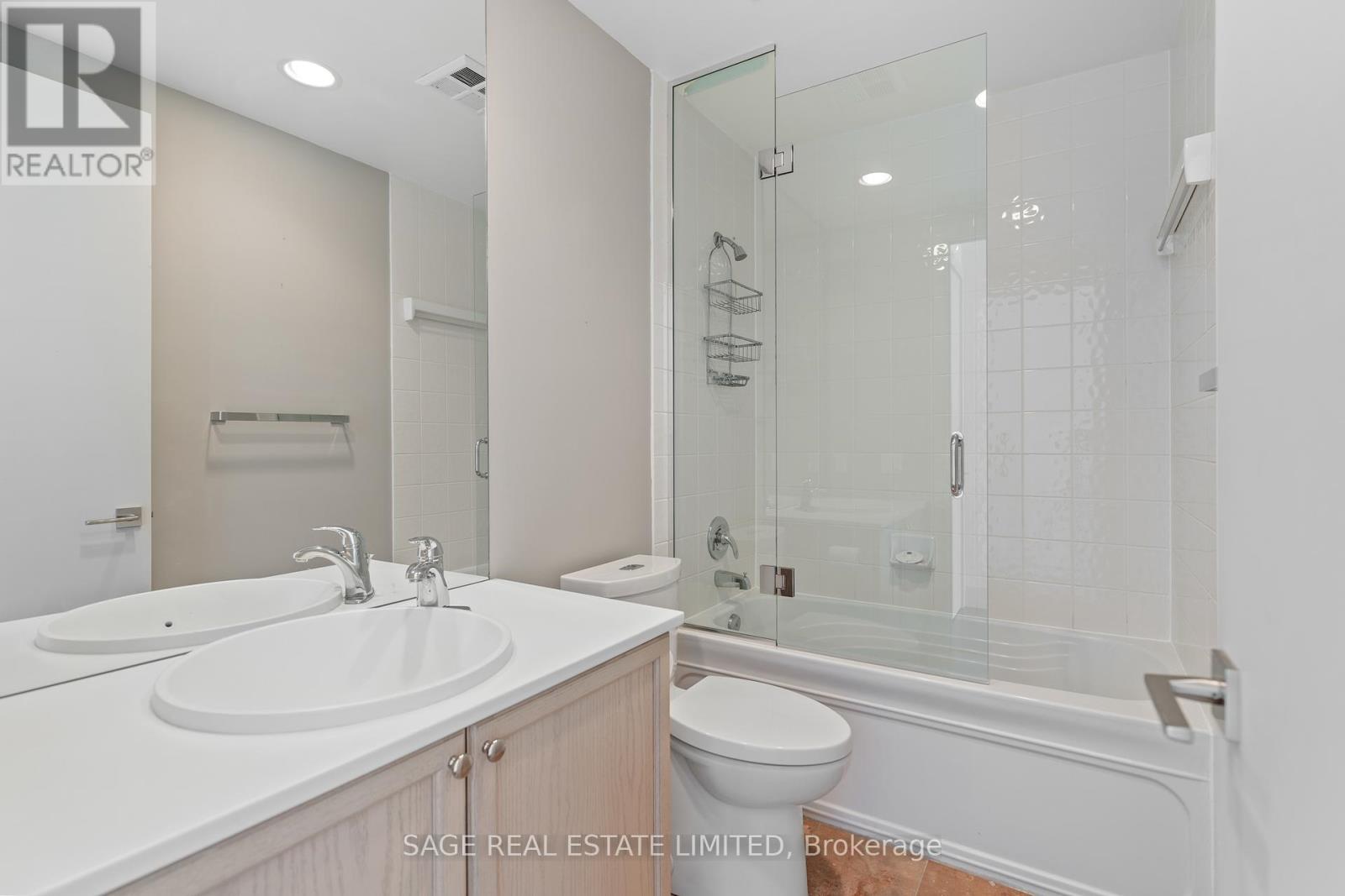 Photo 9 of Lph 8 410 Queens Quay W, Toronto ON