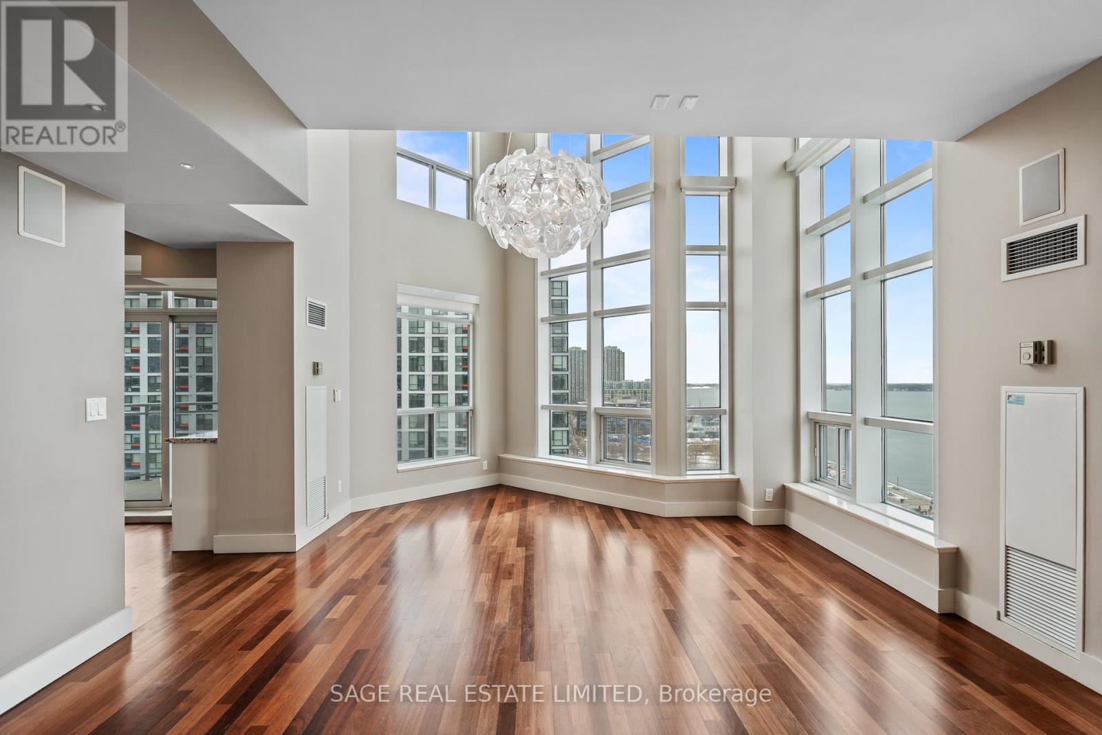 Photo 17 of Lph 8 410 Queens Quay W, Toronto ON