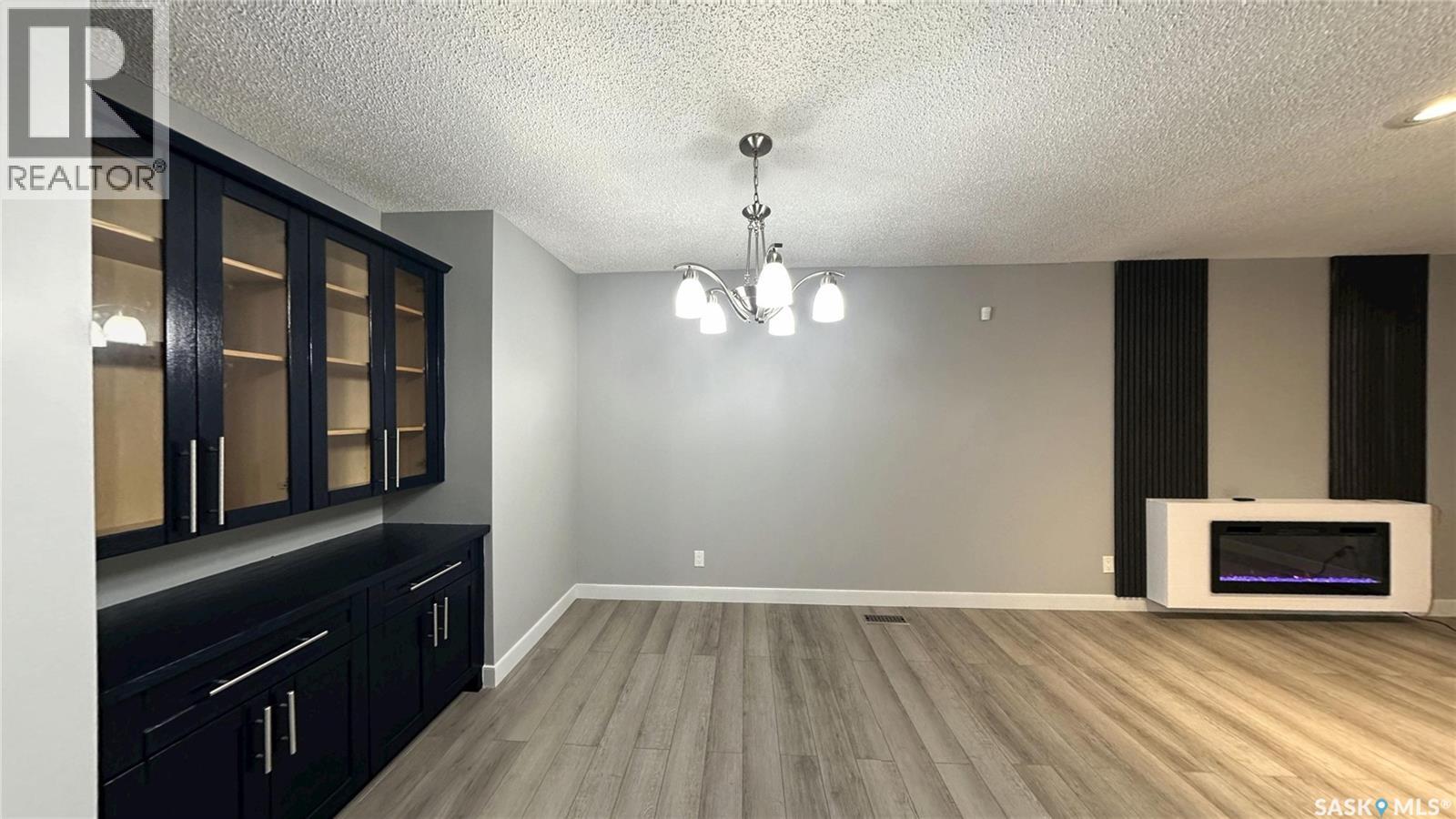 Photo 10 of 201 Haviland Crescent, Saskatoon SK
