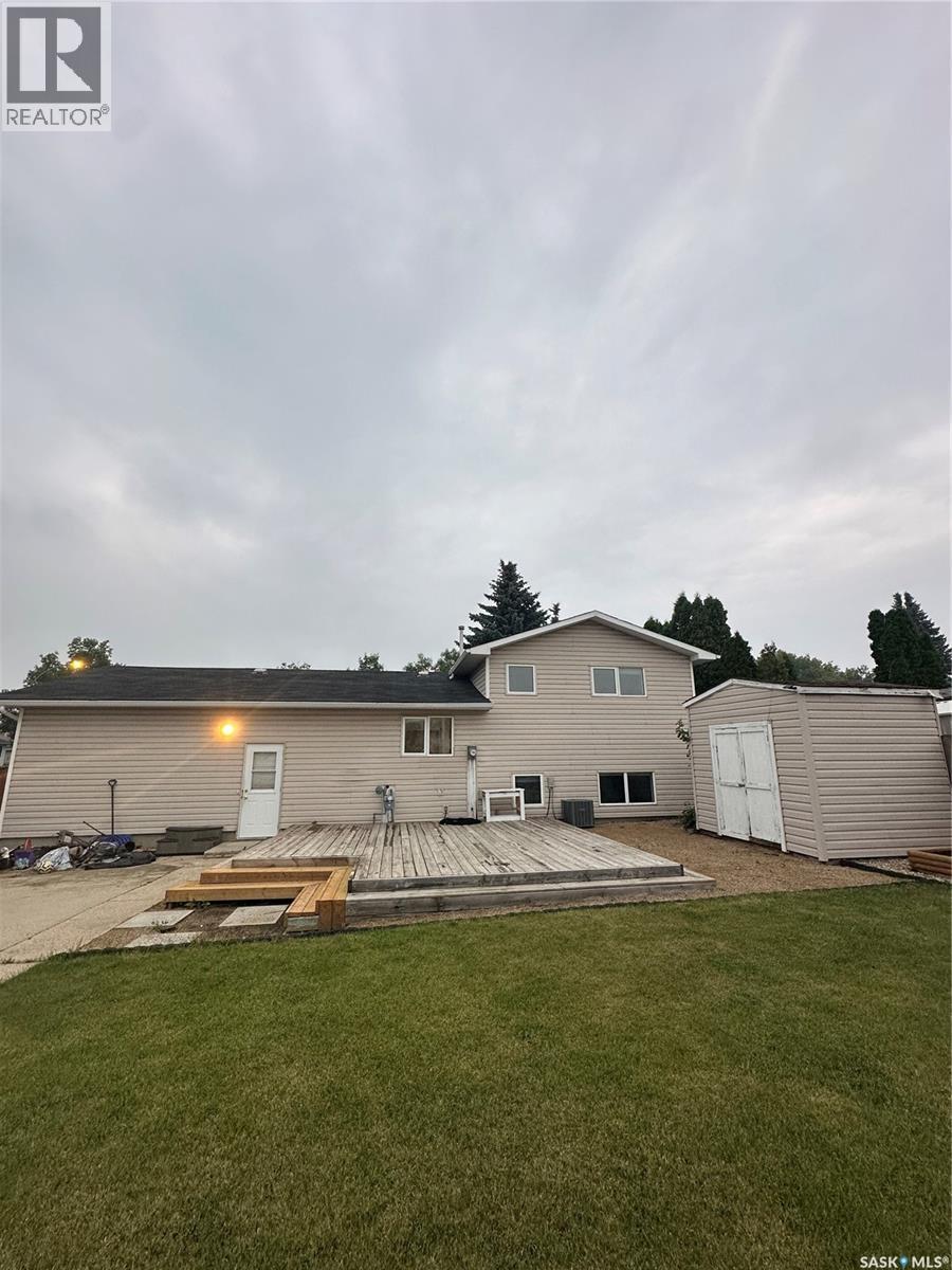 Photo 46 of 201 Haviland Crescent, Saskatoon SK