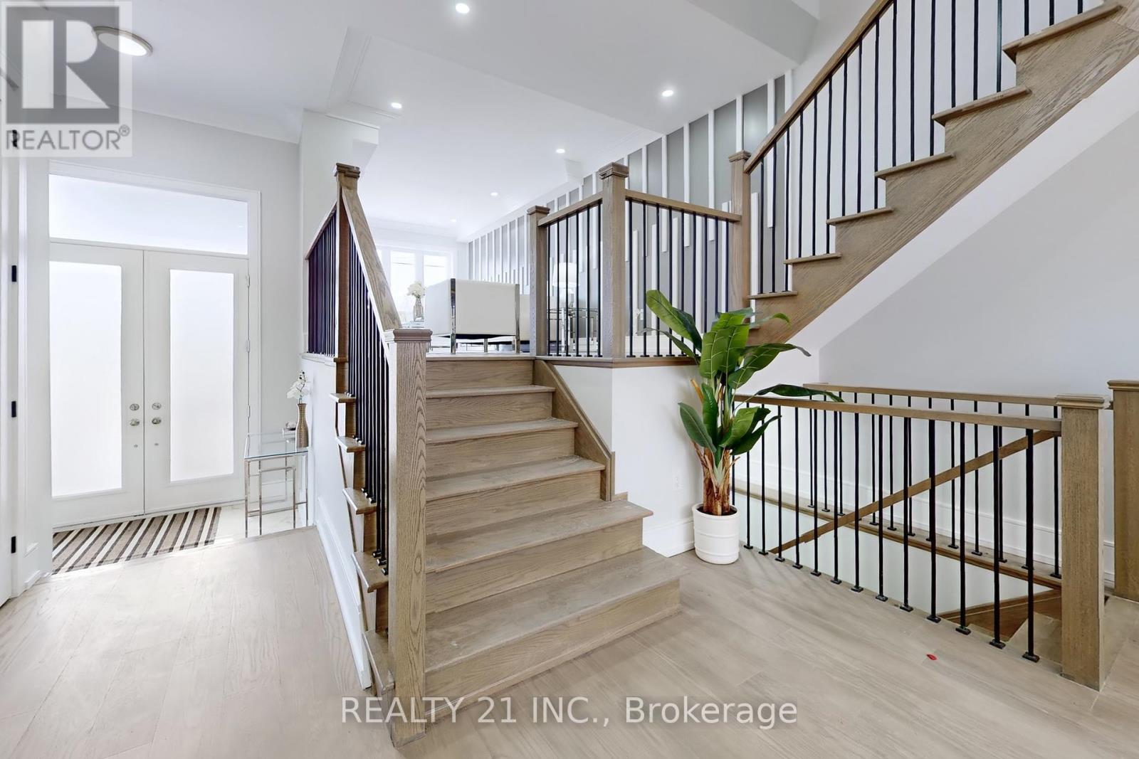 Photo 14 of 17 Malta Street, Toronto ON