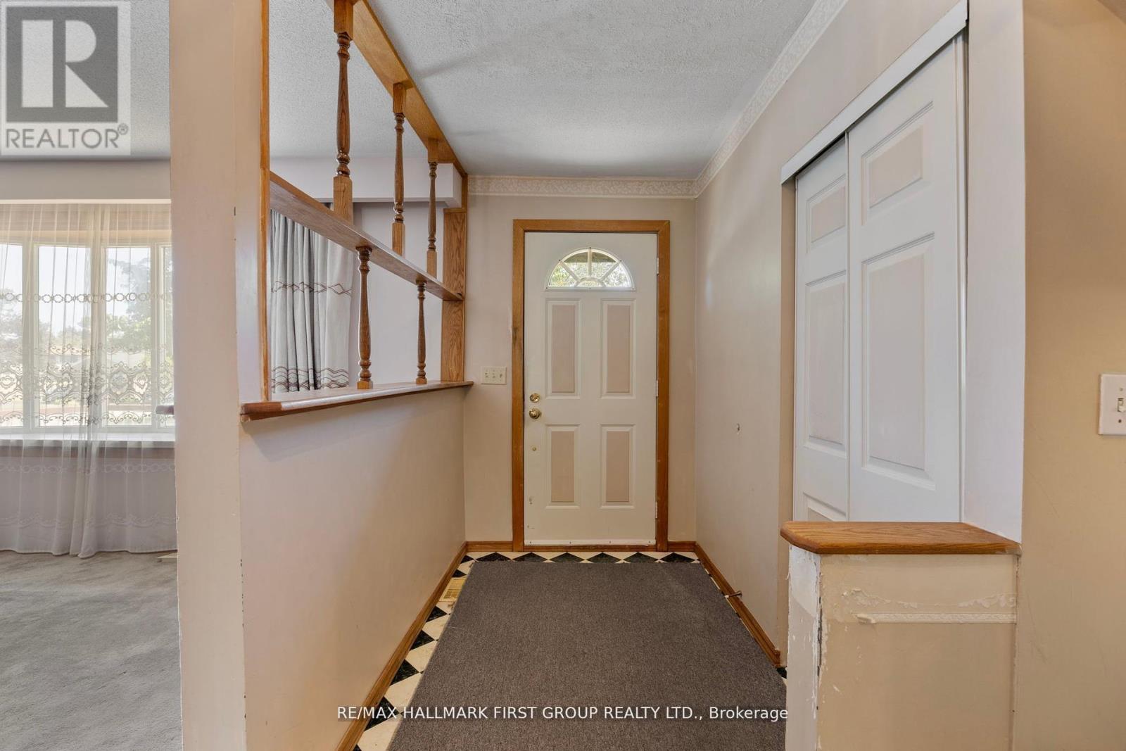 Photo 26 of 20 Lambard Crescent, Ajax ON
