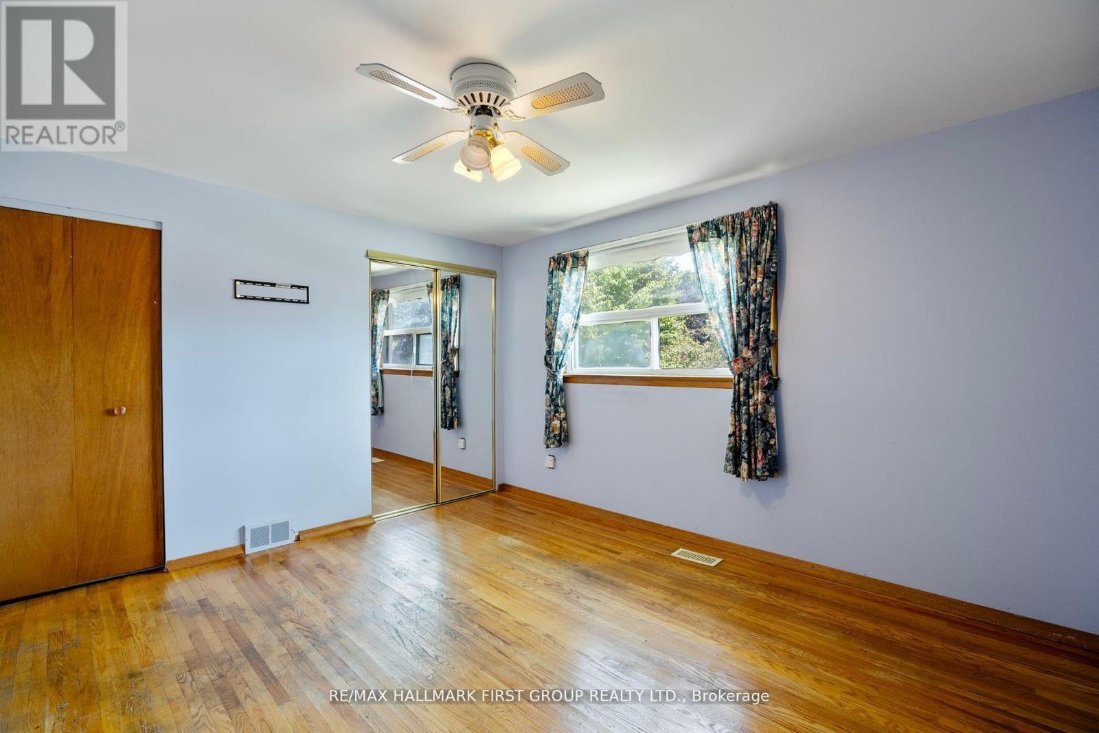Photo 39 of 20 Lambard Crescent, Ajax ON