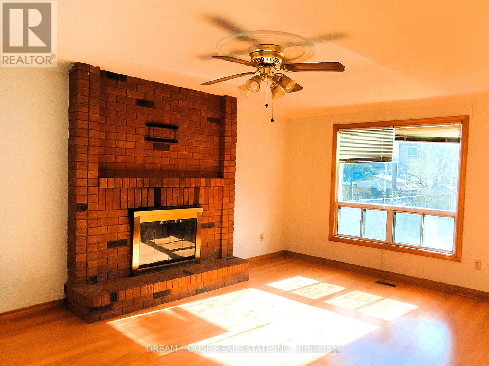 Photo 13 of Main 176 Conlins Road, Toronto ON