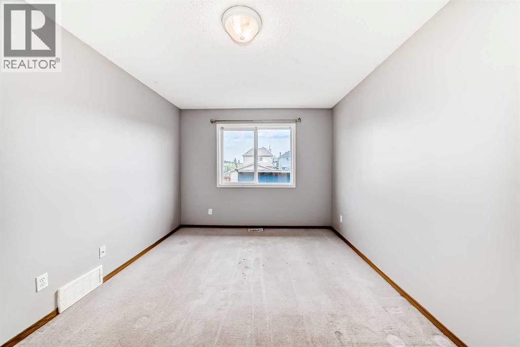 Single Family House 4 Level for Sale in  Taradale Drive NE Taradale Calgary 