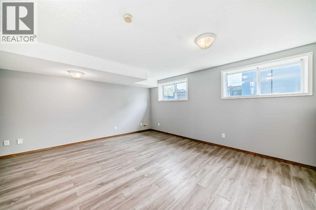 Single Family House 4 Level for Sale in  Taradale Drive NE Taradale Calgary 