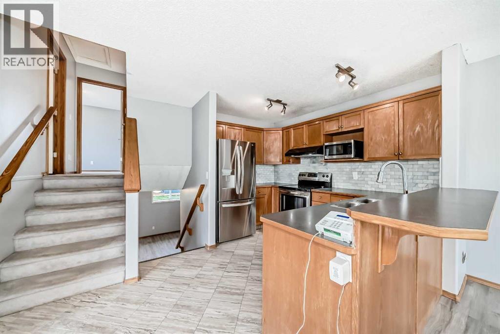 Single Family House 4 Level for Sale in  Taradale Drive NE Taradale Calgary 